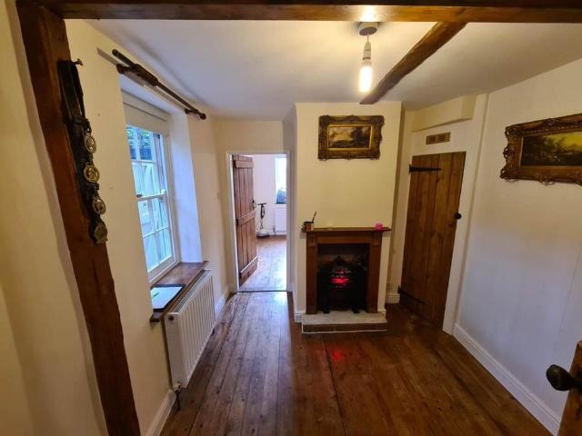 2 bedroom house to rent