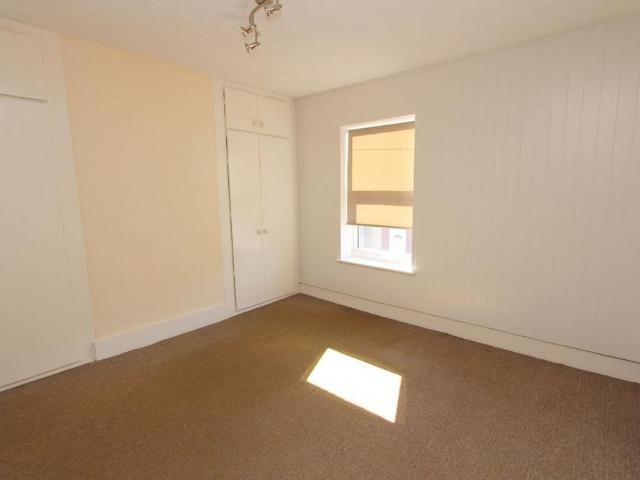 2 bedroom house to rent