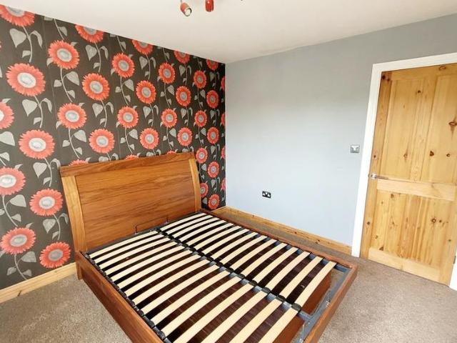 2 bedroom house to rent