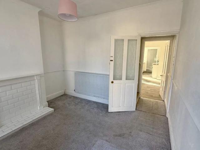 2 bedroom house to rent