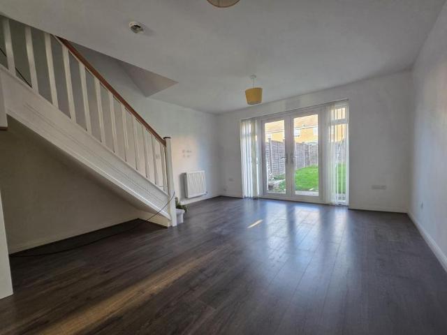 2 bedroom house to rent