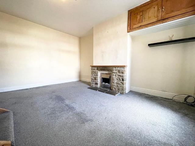 2 bedroom house to rent