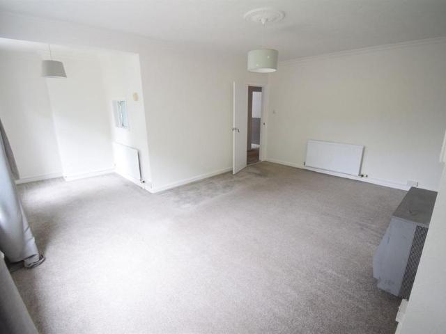 2 bedroom house to rent