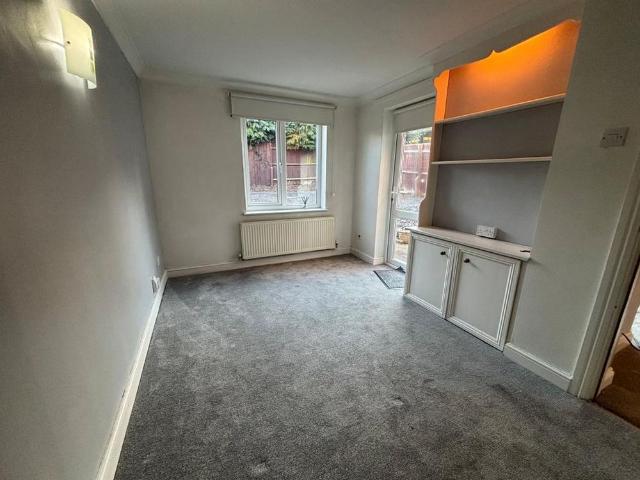 2 bedroom house to rent