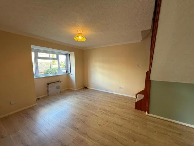 2 bedroom house to rent