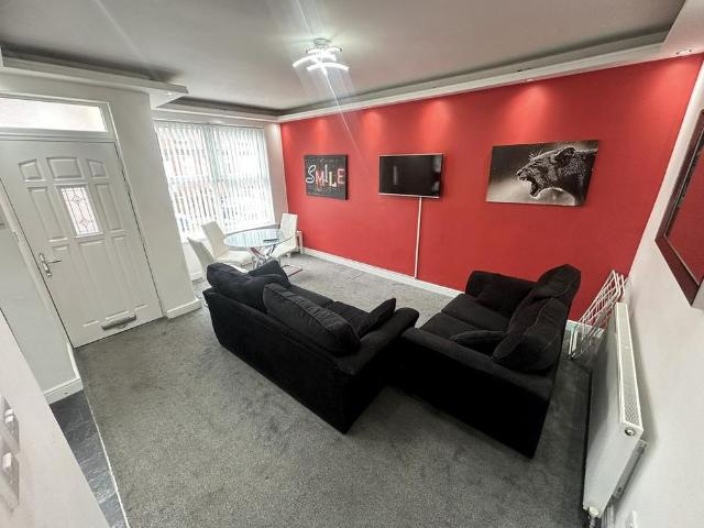2 bedroom house to rent