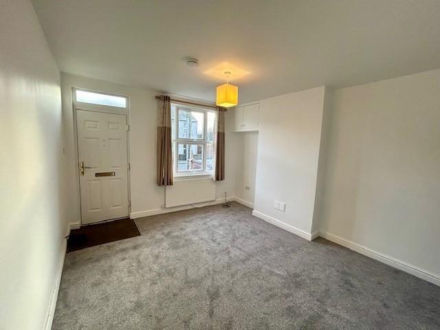 2 bedroom house to rent