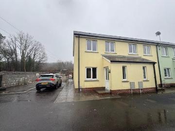 Carmarthenshire county, Wales - Equipped kitchen