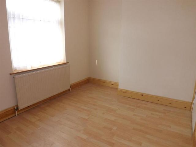 2 bedroom house to rent