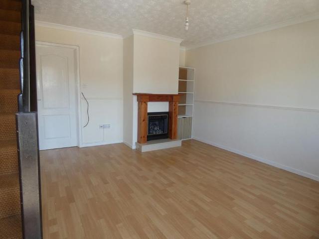 2 bedroom house to rent