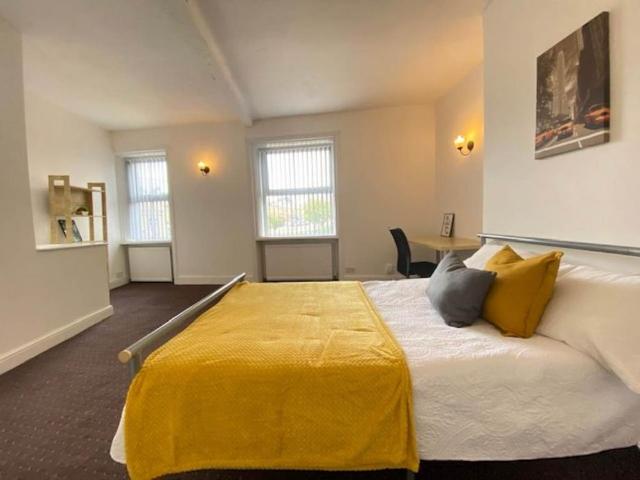 2 bedroom house to rent