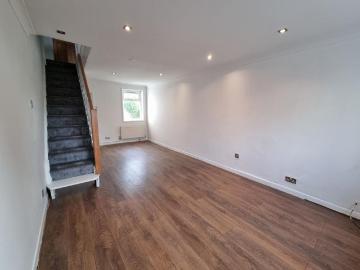 2 bedroom house to rent