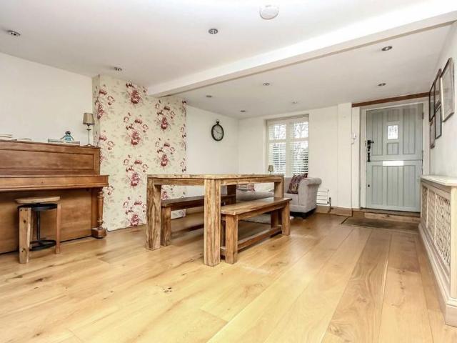 2 bedroom house to rent