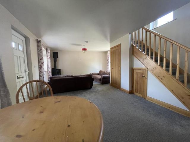 2 bedroom house to rent