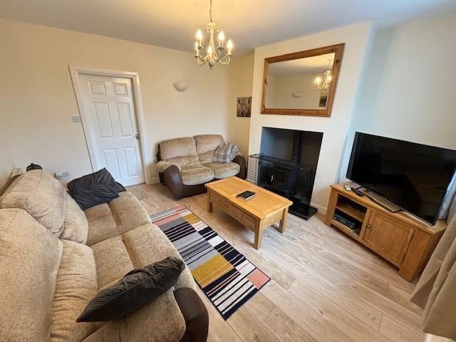 2 bedroom house to rent