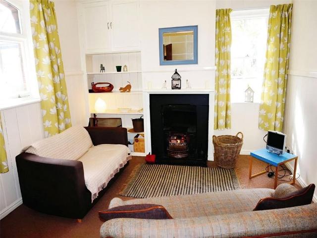 2 bedroom house to rent