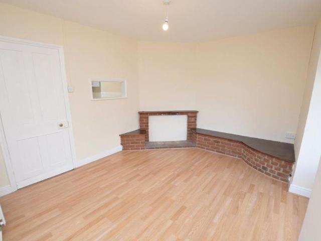 2 bedroom house to rent