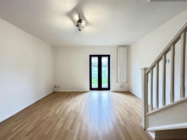 2 bedroom house to rent