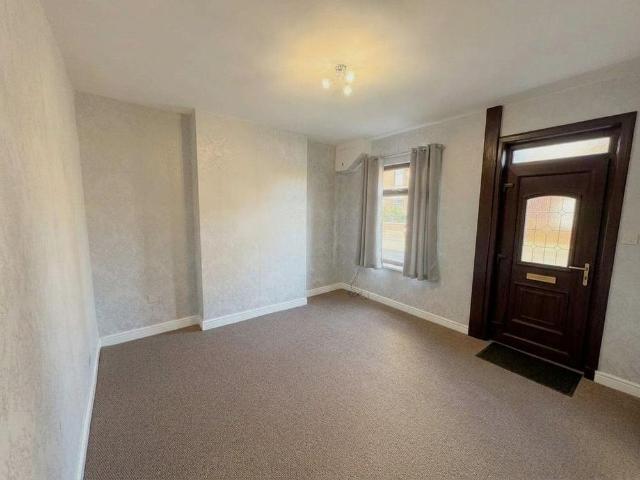 2 bedroom house to rent