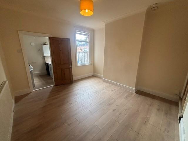 2 bedroom house to rent
