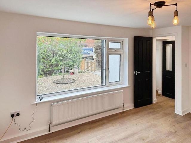 2 bedroom house to rent