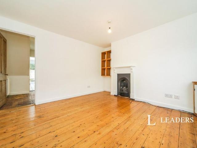 2 bedroom house to rent