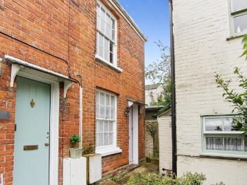 2 bedroom house to rent