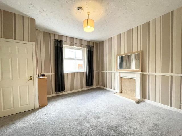 2 bedroom house to rent