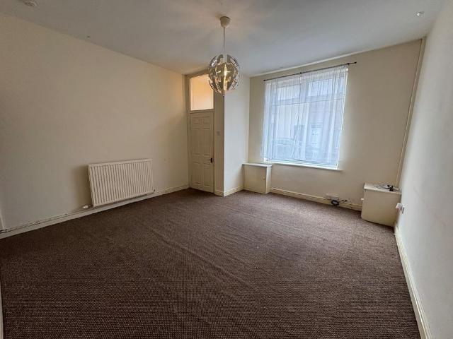 2 bedroom house to rent