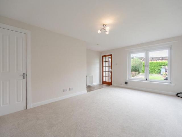 2 bedroom house to rent