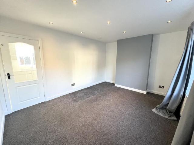 2 bedroom house to rent