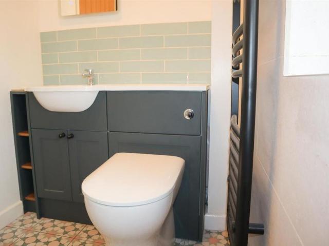 2 bedroom house to rent