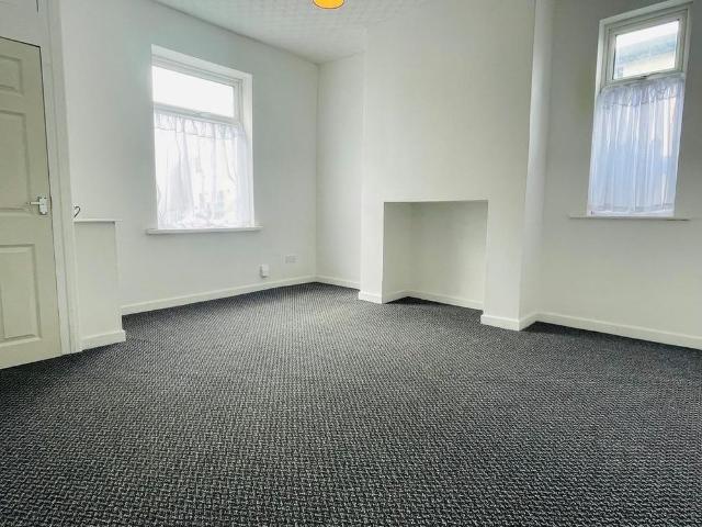 2 bedroom house to rent