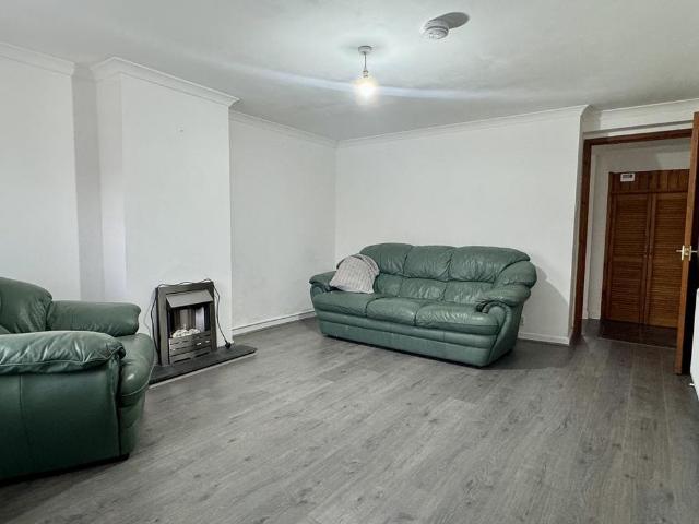2 bedroom house to rent