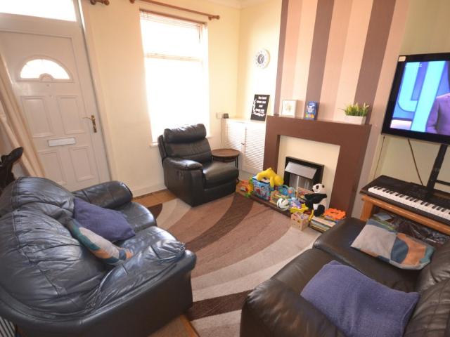 2 bedroom House To Rent