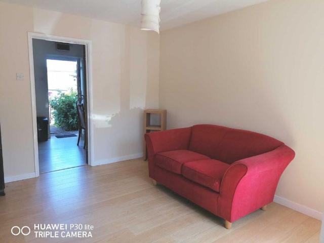 2 bedroom house to rent