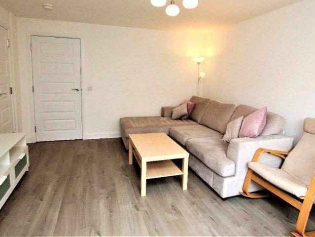 2 bedroom house to rent