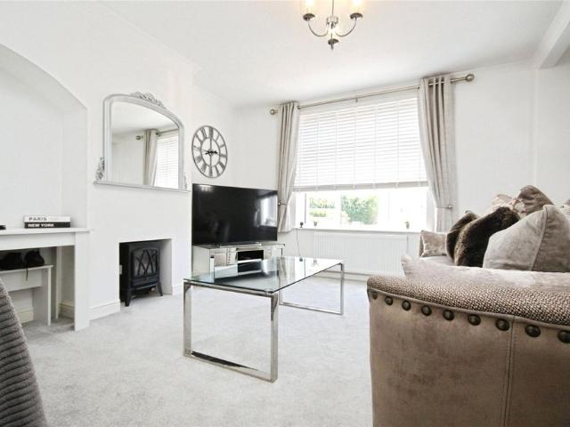 2 bedroom house to rent