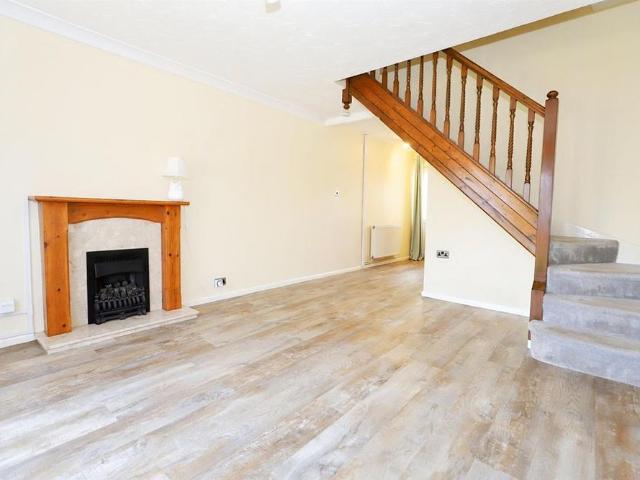 2 bedroom house to rent
