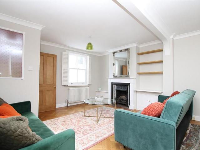 2 bedroom house to rent