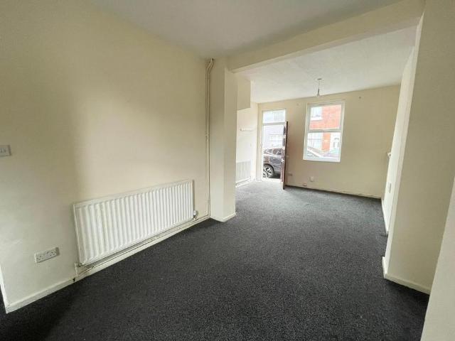 2 bedroom house to rent