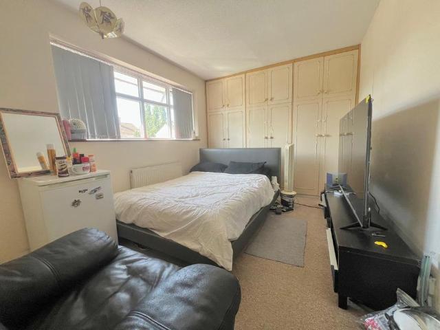 2 bedroom house to rent