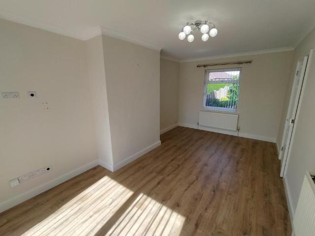 2 bedroom house to rent