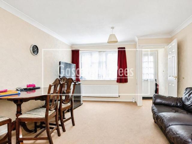 2 bedroom house to rent