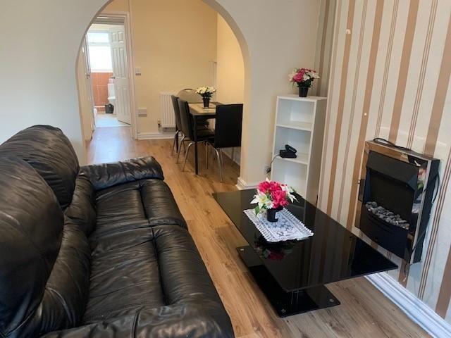 2 bedroom house to rent