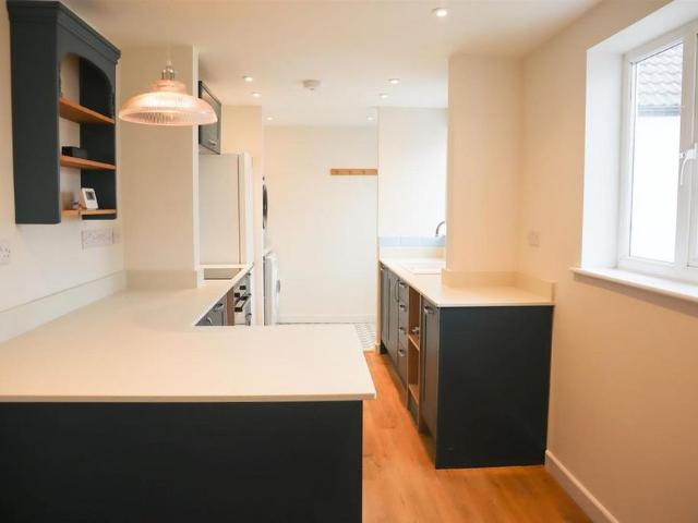 2 bedroom house to rent