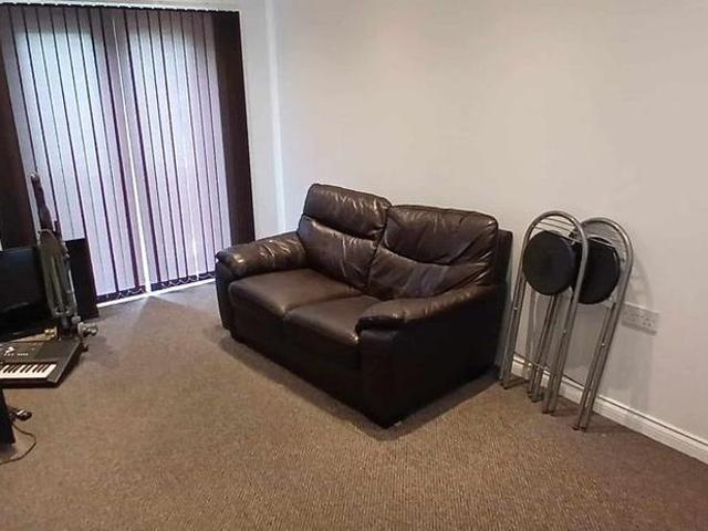 2 bedroom house to rent