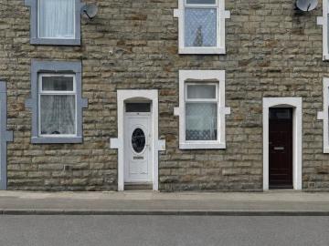 2 bedroom house to rent