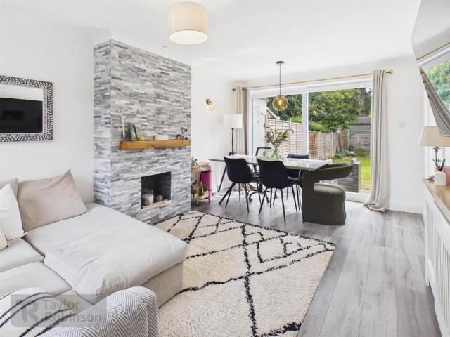 2 bedroom house to rent