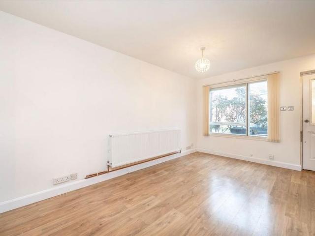 2 bedroom house to rent